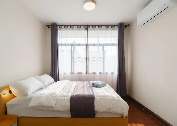 Charming 3-storey House Near Bts Onnut Station * Bangkok
