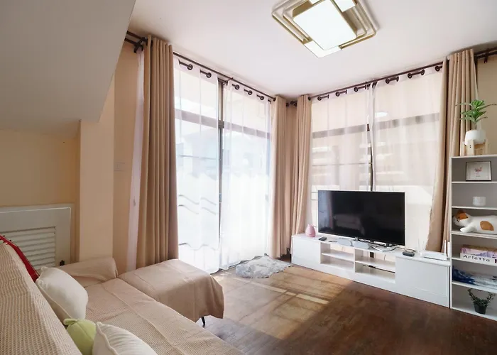 Charming 3-storey House Near Bts Onnut Station *