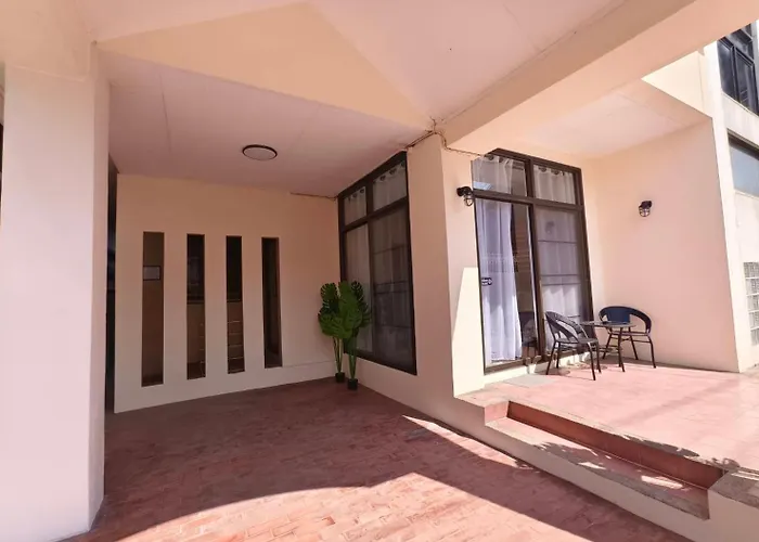 Charming 3-storey House Near Bts Onnut Station Bangkok
